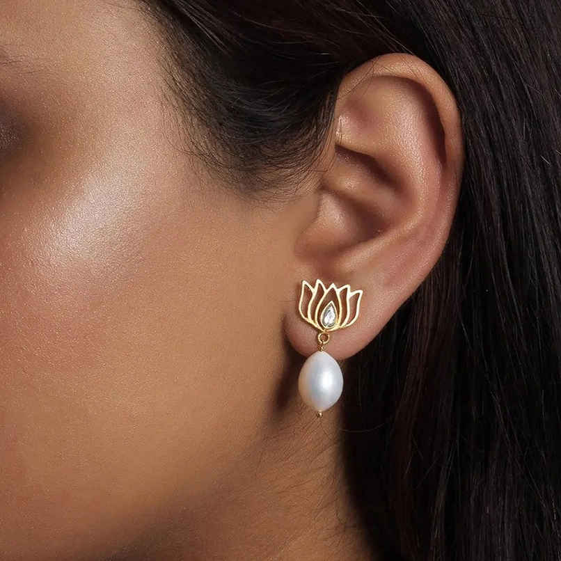Unniyarcha 92.5 Silver Gold-plated Pearl Drop Lotus Earrings Unniyarcha 92.5 Silver Gold-plated Pearl Drop Lotus Earrings
