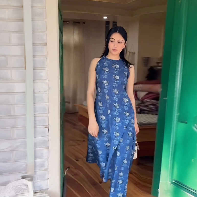 GoSriKi Women's Viscose Rayon Straight Printed Kurta with Pant | AASHVI | Blue - M