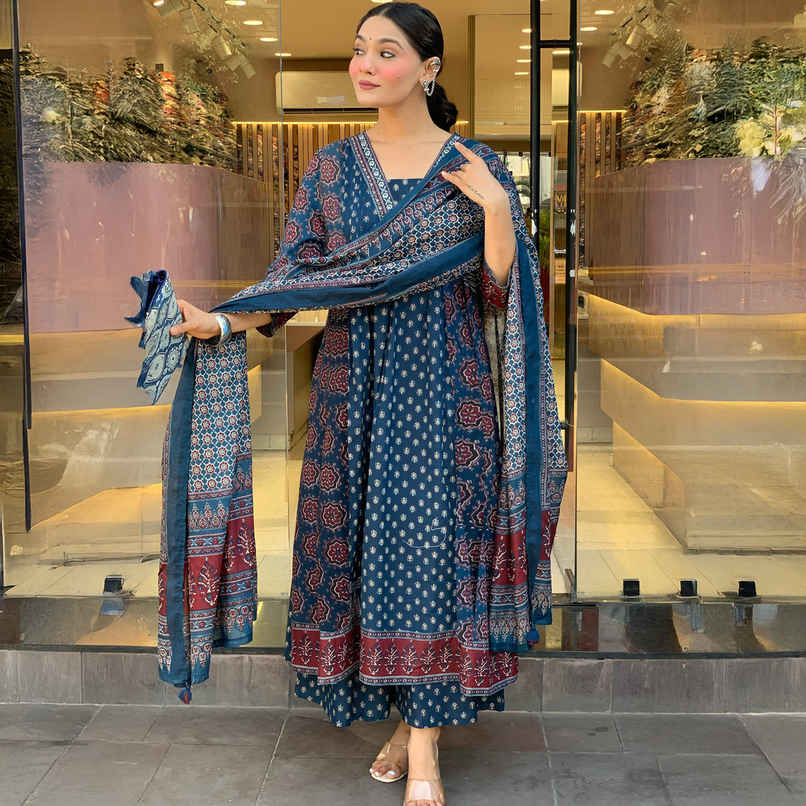 GoSriKi Women's Viscose Rayon Anarkali Printed Kurta with Pant & Dupatta | NAKULA | Blue - XL GoSriKi Women's Viscose Rayon Anarkali Printed Kurta with Pant & Dupatta | NAKULA | Blue - XL