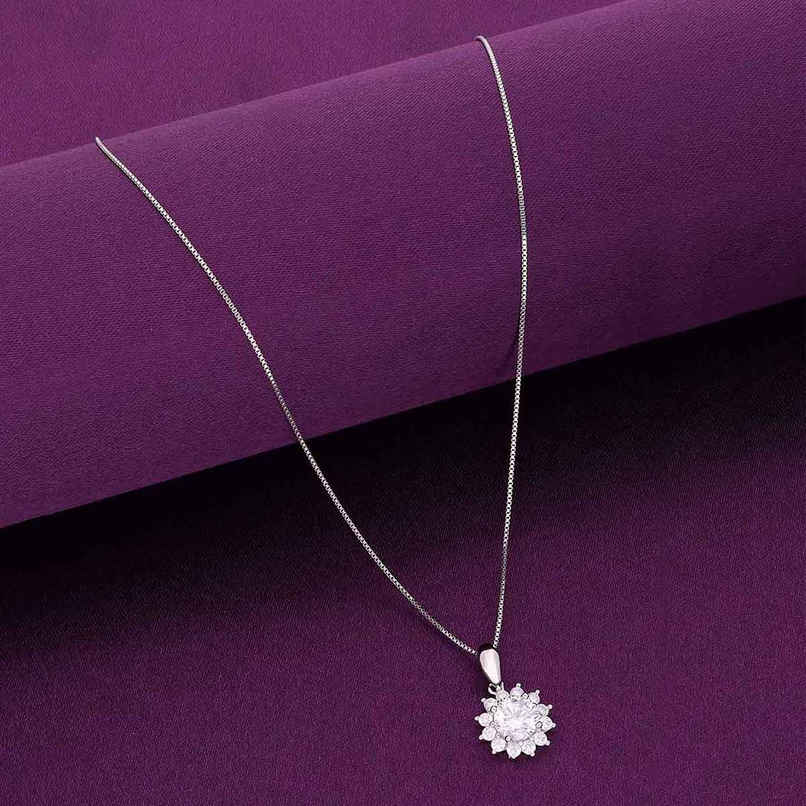 Kai Jewel Silver Floral Solitaire Pendant with Chain