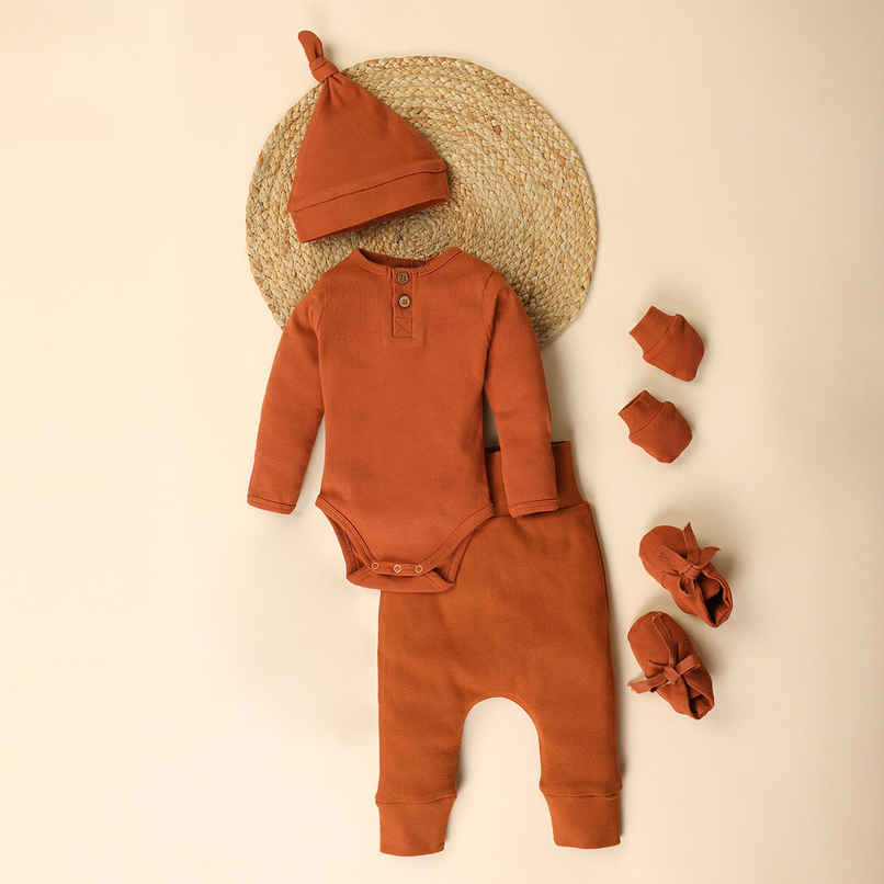 Moms Home Organic Cotton Baby Essentials Clothing Set | Gift Combo 0-3 Months | 5 Items | Brown Moms Home Organic Cotton Baby Essentials Clothing Set | Gift Combo 0-3 Months | 5 Items | Brown