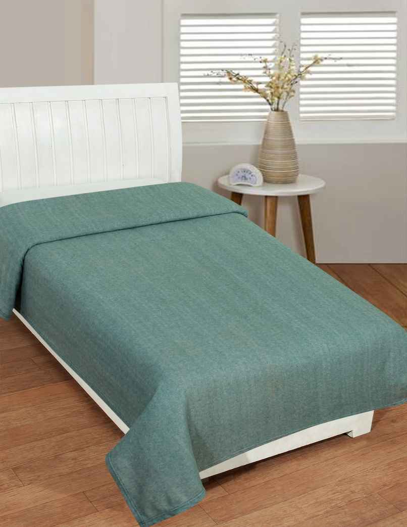 Dream Living 110 GSM Pollar Single Bed Blanket | Green - 120 cm x 220 cm Dream Living 110 GSM Pollar Single Bed Blanket | Green - 120 cm x 220 cm