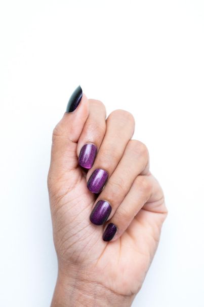 Gush Beauty Nailed It | Reusable Luxury Press On Nails With Application Kit - Ruby Cat Eye
