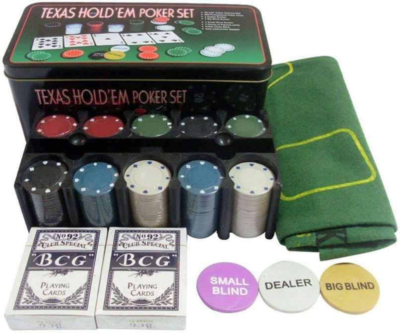 Awestuffs 200 Chips Casino Poker Game Set with Blackjack Table Cloth