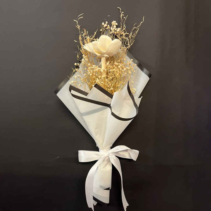 White Dried Flower Love Bouquet | Ideal for Gifting | Farmerr White Dried Flower Love Bouquet | Ideal for Gifting | Farmerr