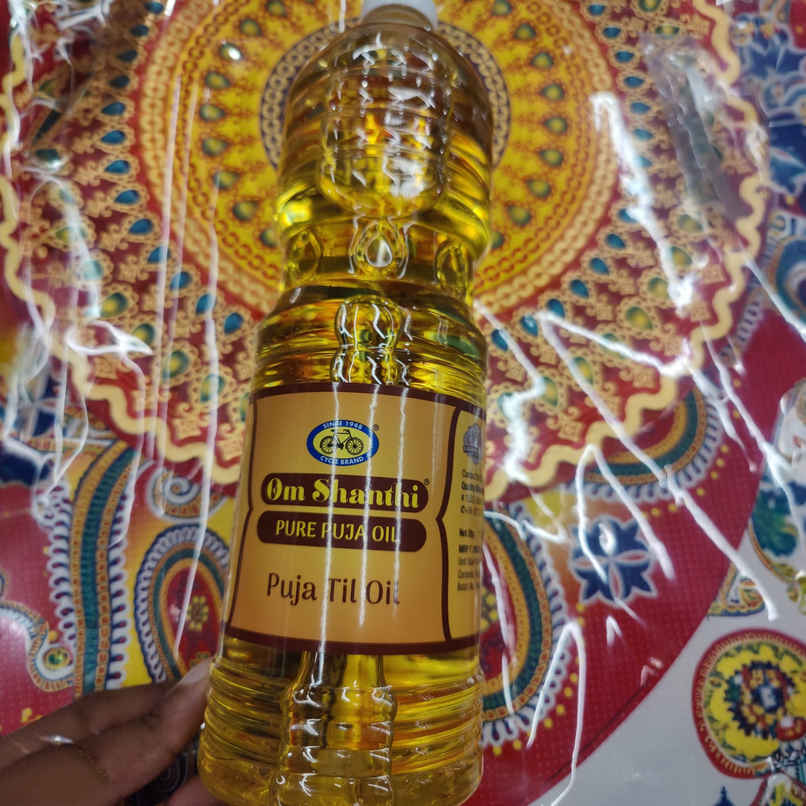 Om Shanthi Til Oil | Sesame Oil | For Pooja & Diya | Cycle Om Shanthi Til Oil | Sesame Oil | For Pooja & Diya | Cycle