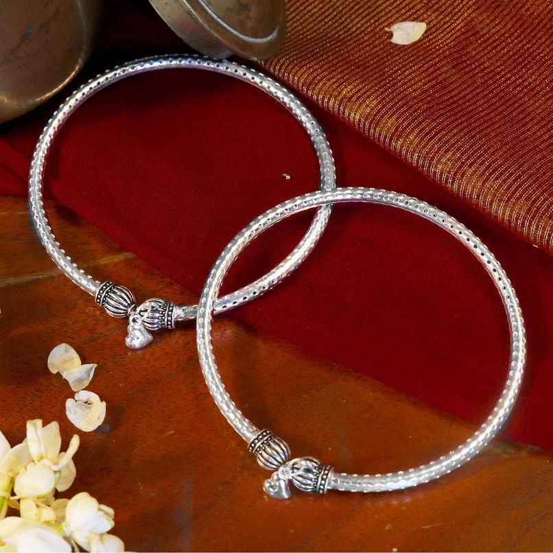 Teejh Teejh Circular Silver Oxidized Charm Anklets