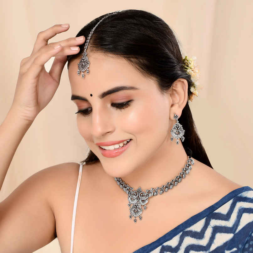 Voylla Morni Mayukkhi Necklace Set