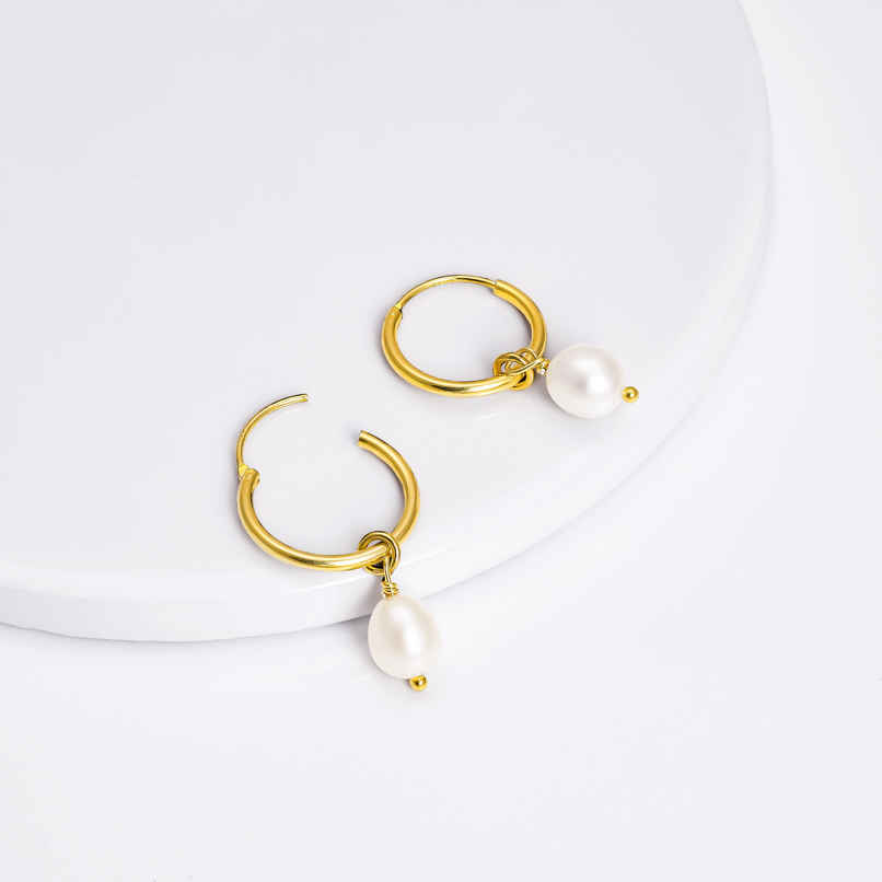Giva Golden Pearl Drop Hoops Giva Golden Pearl Drop Hoops