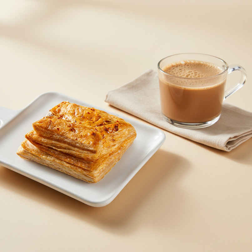 Veg Puff + Adrak Chai