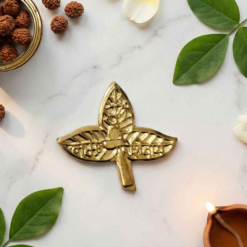 Gold-Plated Belpatra Leaves | Puja & Sacred Offering for Lord Shiva | Cycle Gold-Plated Belpatra Leaves | Puja & Sacred Offering for Lord Shiva | Cycle