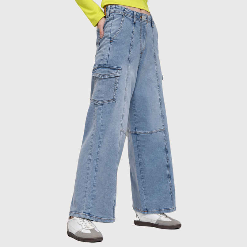 Tokyo Talkies Women's Cargo Jeans | Light Blue - M