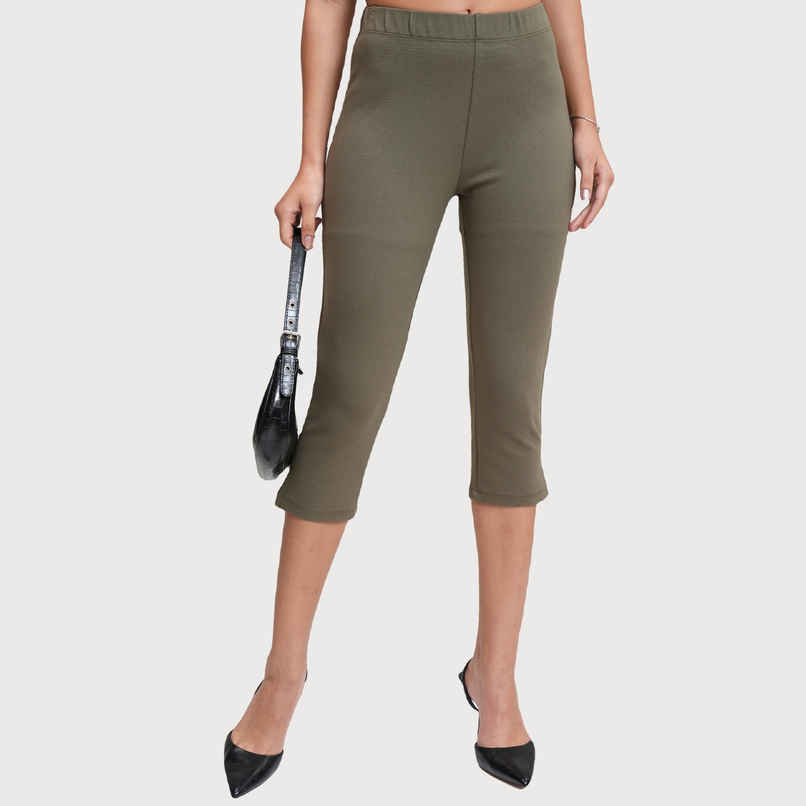 Tokyo Talkies Women's Solid Stretchy Capri Pants with Slits | Olive - 32