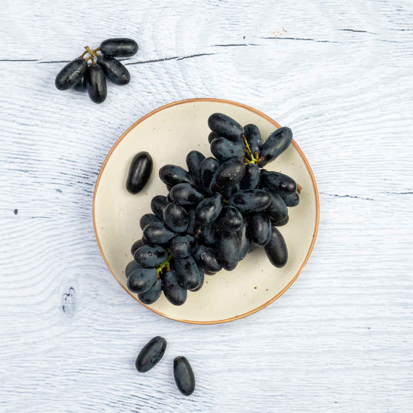 Grapes Black Imported