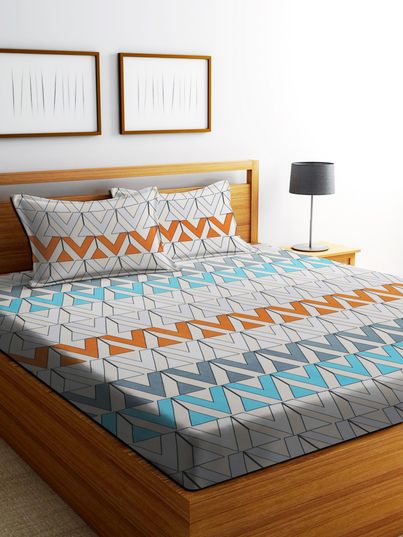 Dream Living Chevron Micropeach | 125 Gsm Double Bedsheet With 2 Pillow Covers | Beige