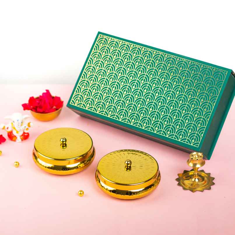 Auradecor Urli Soy Wax Candle Set | Vanilla | Oudh Auradecor Urli Soy Wax Candle Set | Vanilla | Oudh