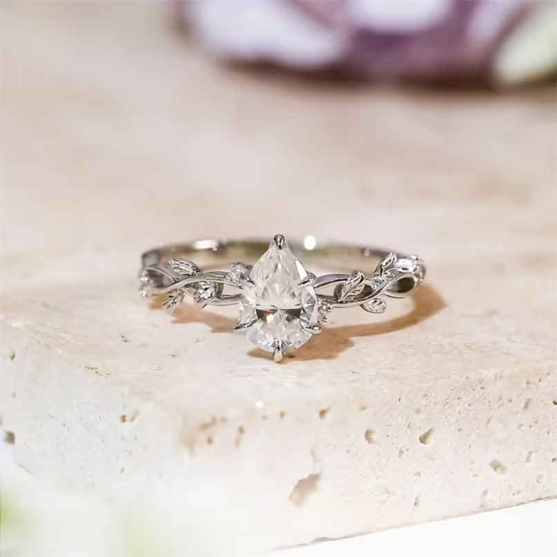 Beautynx Blossom Crystal Shine Ring | Silver | BNX-RNG-0032