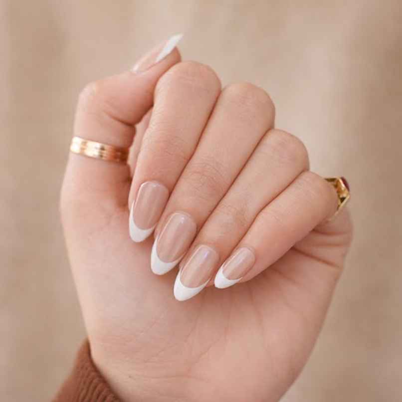 ENN Beauty Insta Nails Reusable UV Coated Press On Kit Mocha Melt Medium Almond