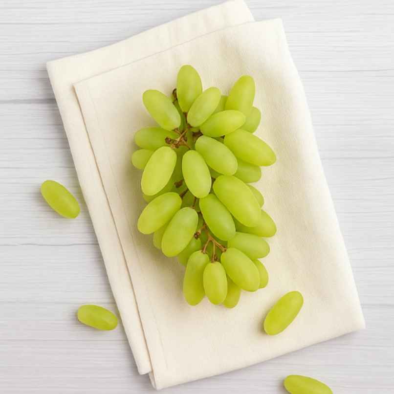 Grapes Green Sonaka Seedless Grapes Green Sonaka Seedless