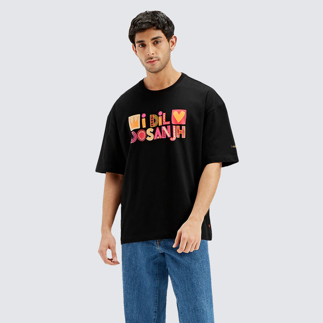Levi's Men's X Diljit Unisex Graphic Print Loose Fit T-shirt - Buy