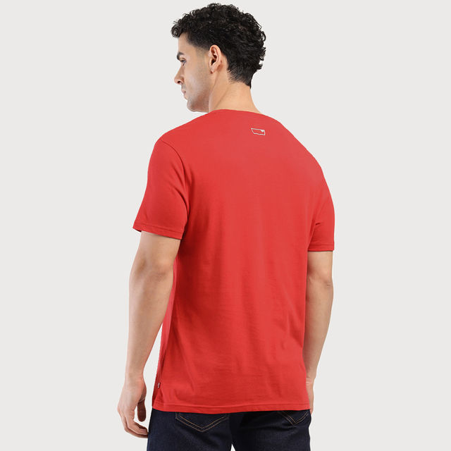 Levi's Men's 100% BCI Cotton Round Neck T-shirt - Buy at ₹665