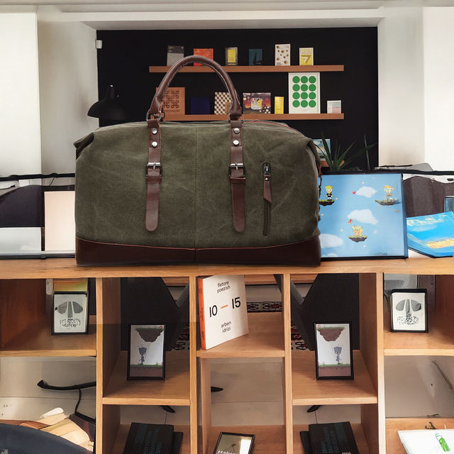 Fur Jaden Green 36 L Water Resistant Canvas Weekender Travel