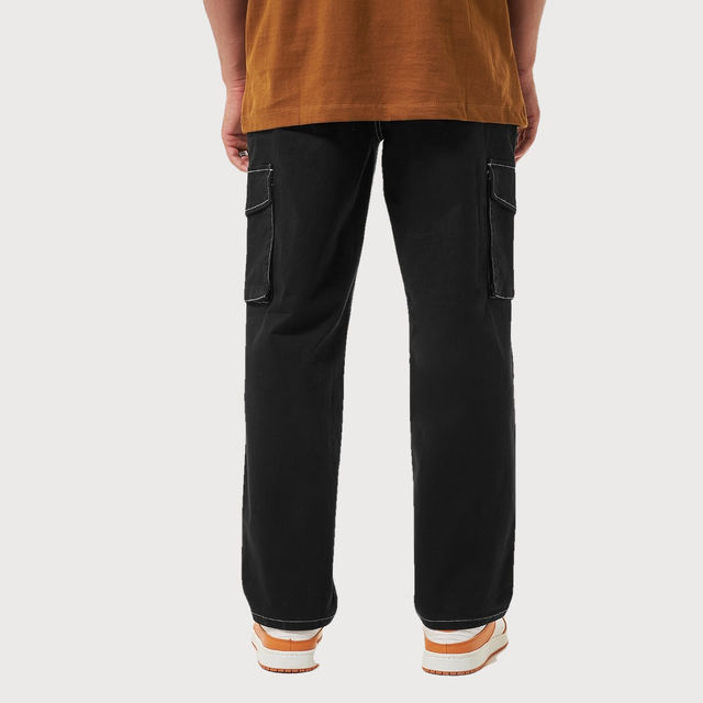Bewakoof Men's Oversized Cargo Pants - Buy at ₹1395 Online