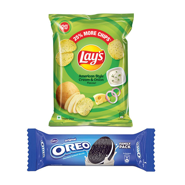 Lay'S American Cream & Onion Potato Chips(50gms) & Cadbury Oreo Vanilla Flavour Crã¨Me Sandwich Biscuit Jumbo Pack(132gms) Combo