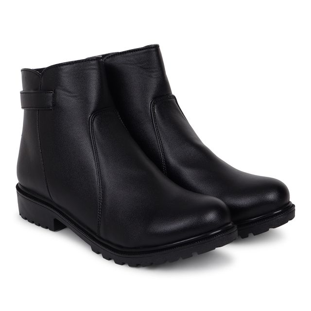 Trase Women Stylish Boots With Zipper Closure - Black - Buy at