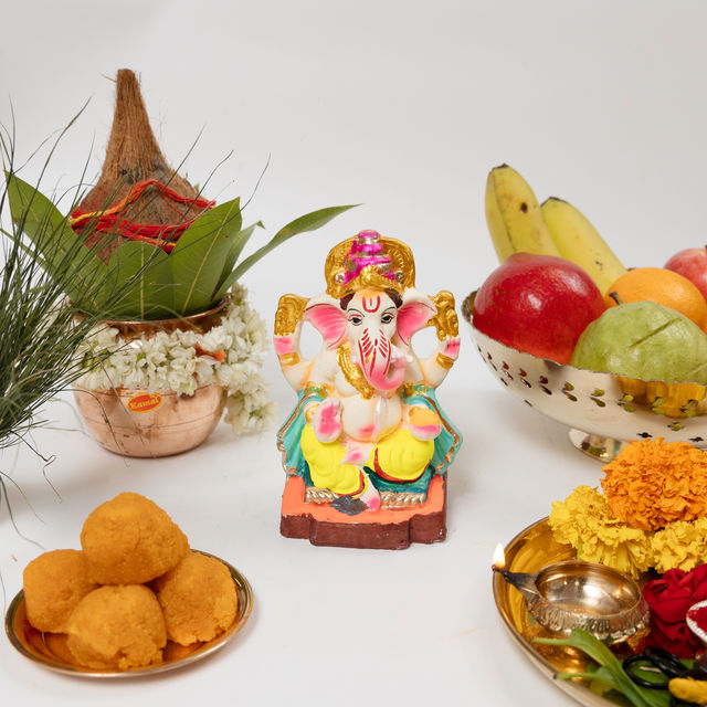 Svasti Eco Friendly Clay Mukut Ganesh Idol | Multicolour - 6 Inch