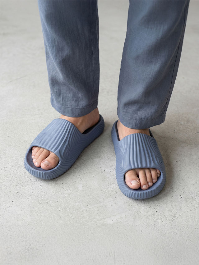 Walkaroo Men's Flip Flop Sliders - Buy at ₹294 Online | Instant
